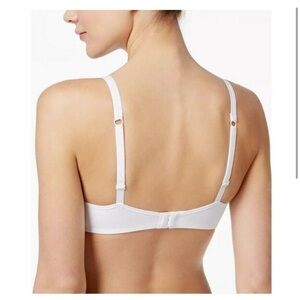 Warner's Womens Bra White Wirefree Smooth Adjustable Straps Light Padded 38D